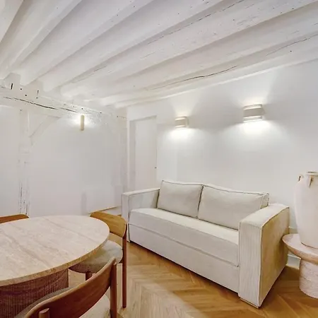 Апартаменты Marais In Center Париж