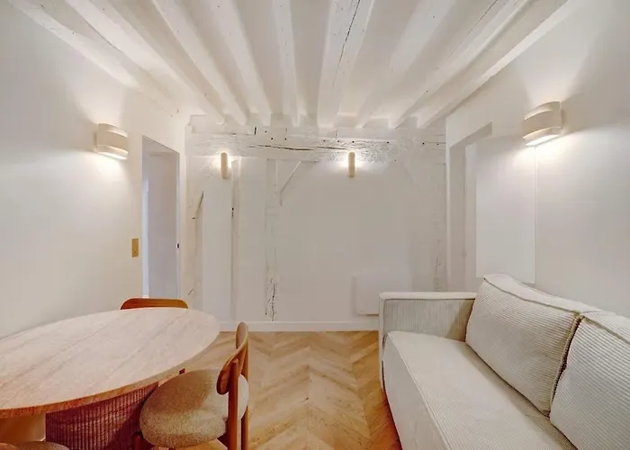 Marais In Center Апартаменты *